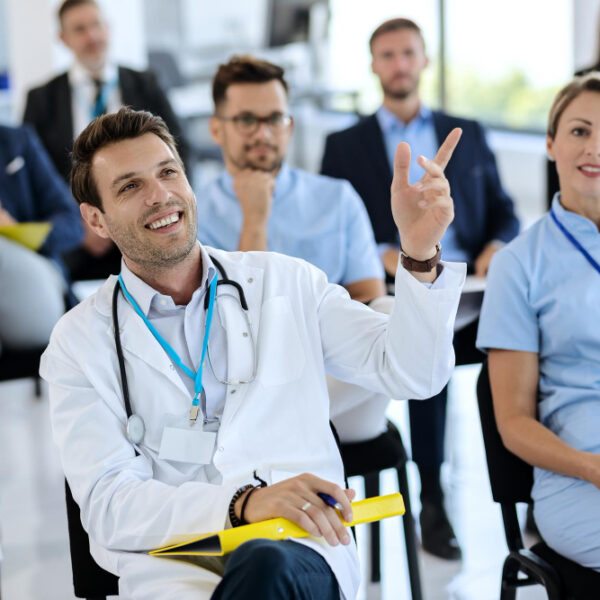 Quais critérios avaliar ao escolher um curso preparatório para hospitais de referência?